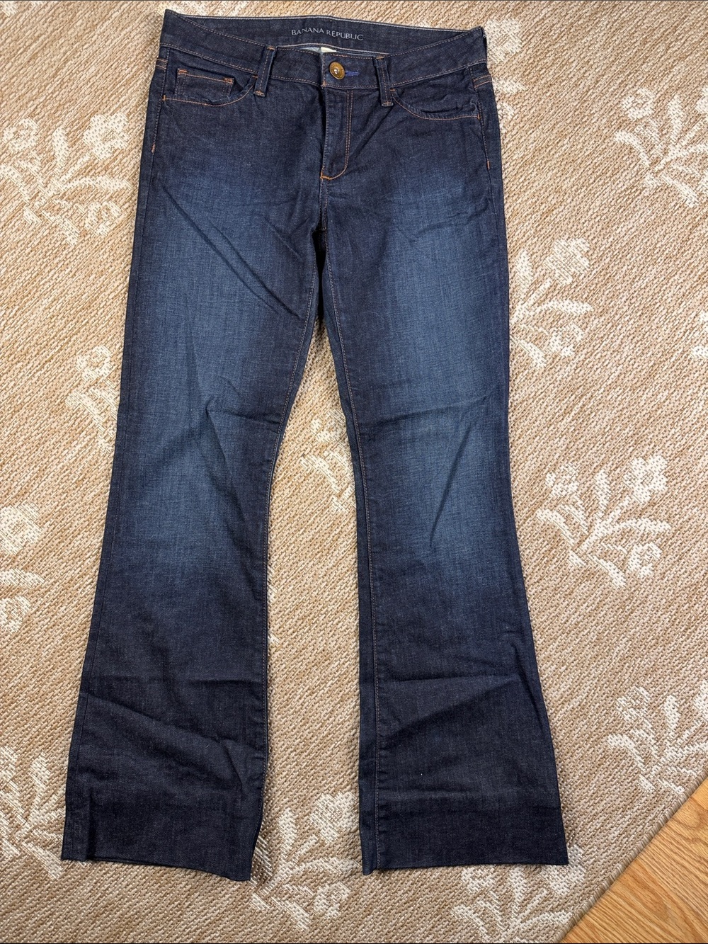 Banana Republic Dark Indigo flare -Leg Jeans